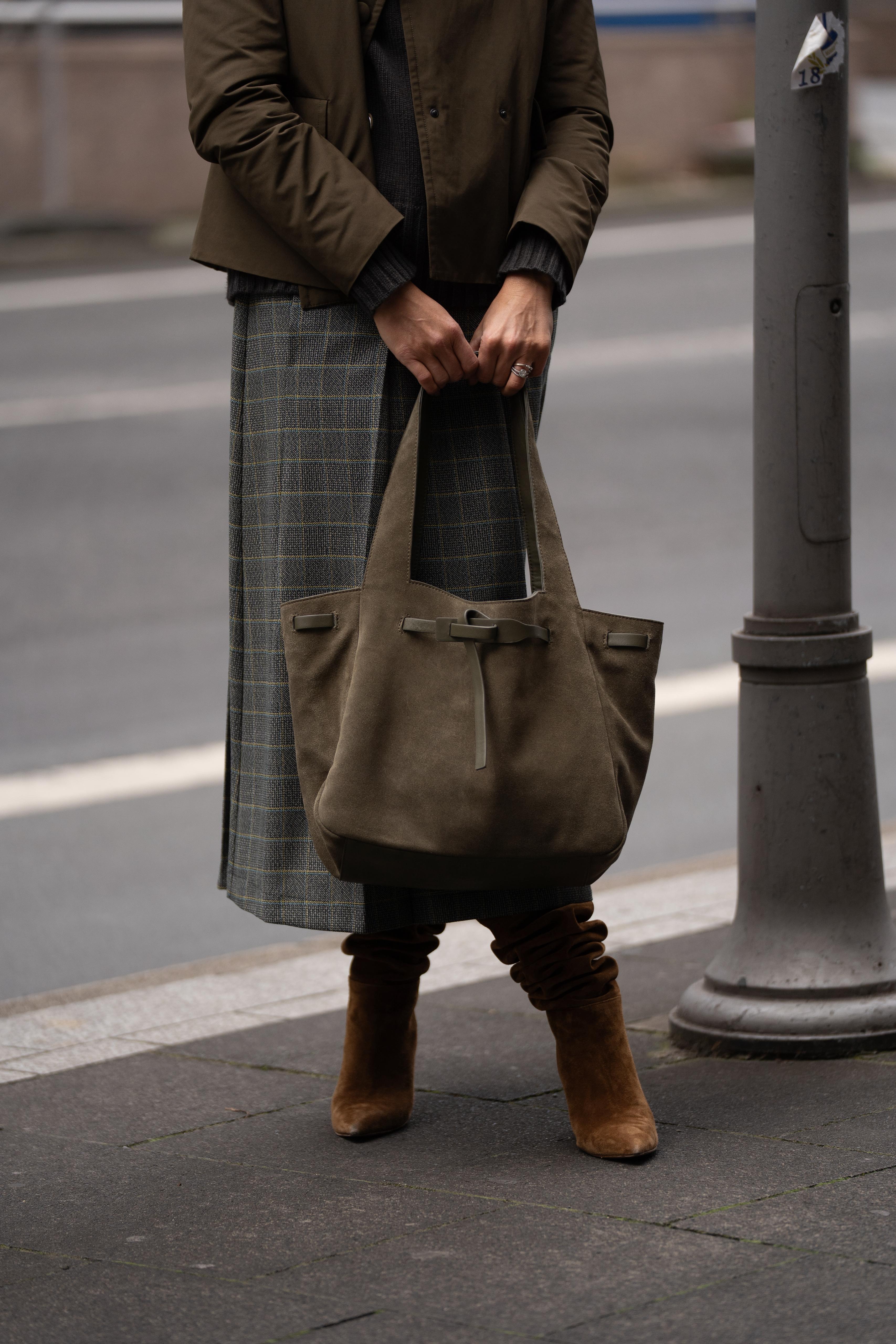 GABRIELLA - PATRICIA WIRSCHKE x LES VISIONNAIRES