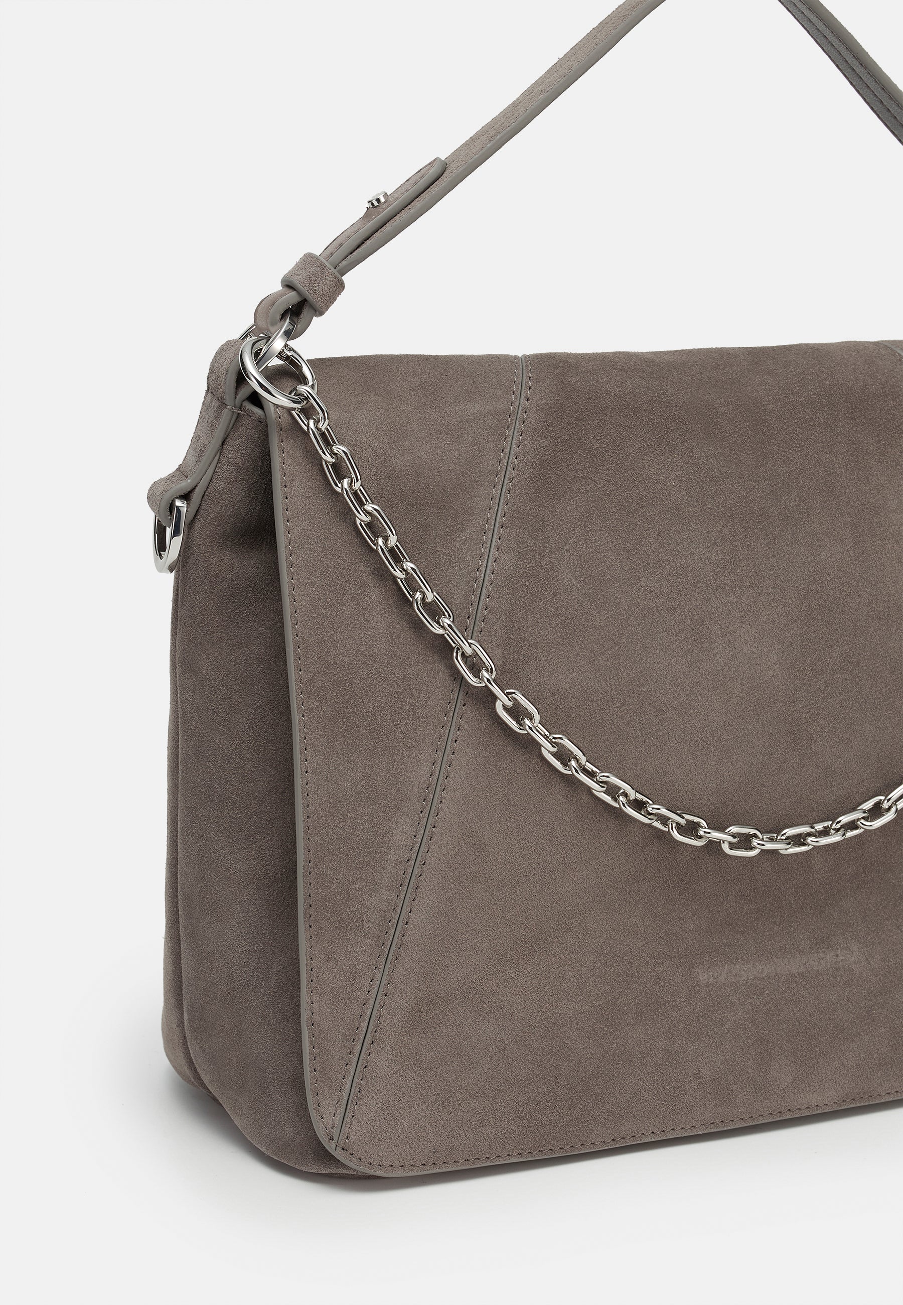 LOUISE COZY CHAIN
