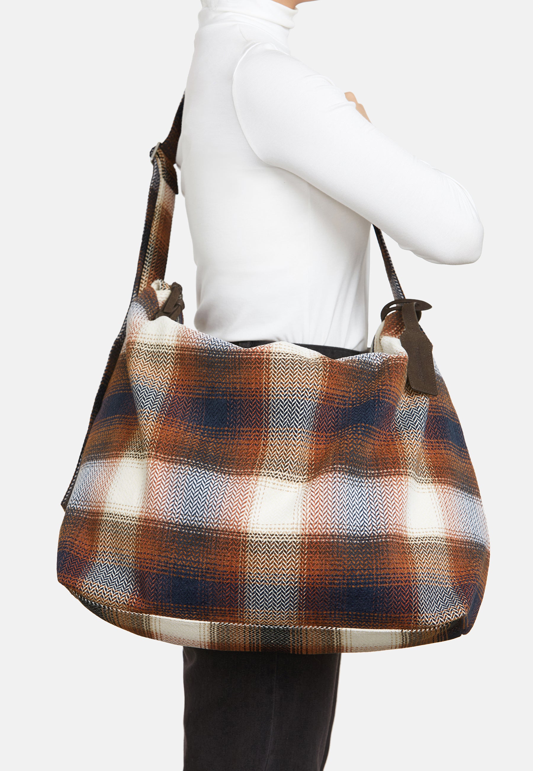 MAXIME CHECK ESSENTIAL TEXTURE