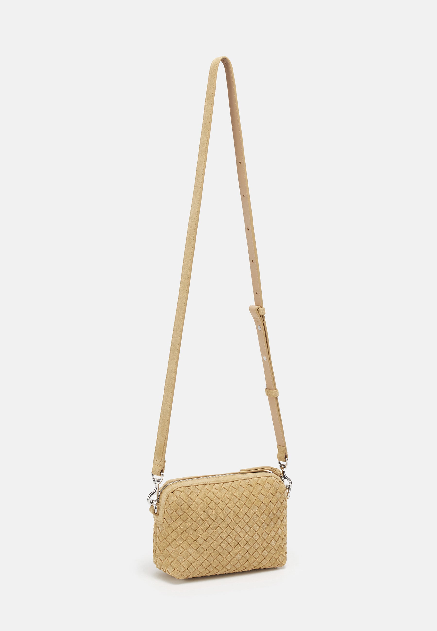 LYNN WEAVE COZY