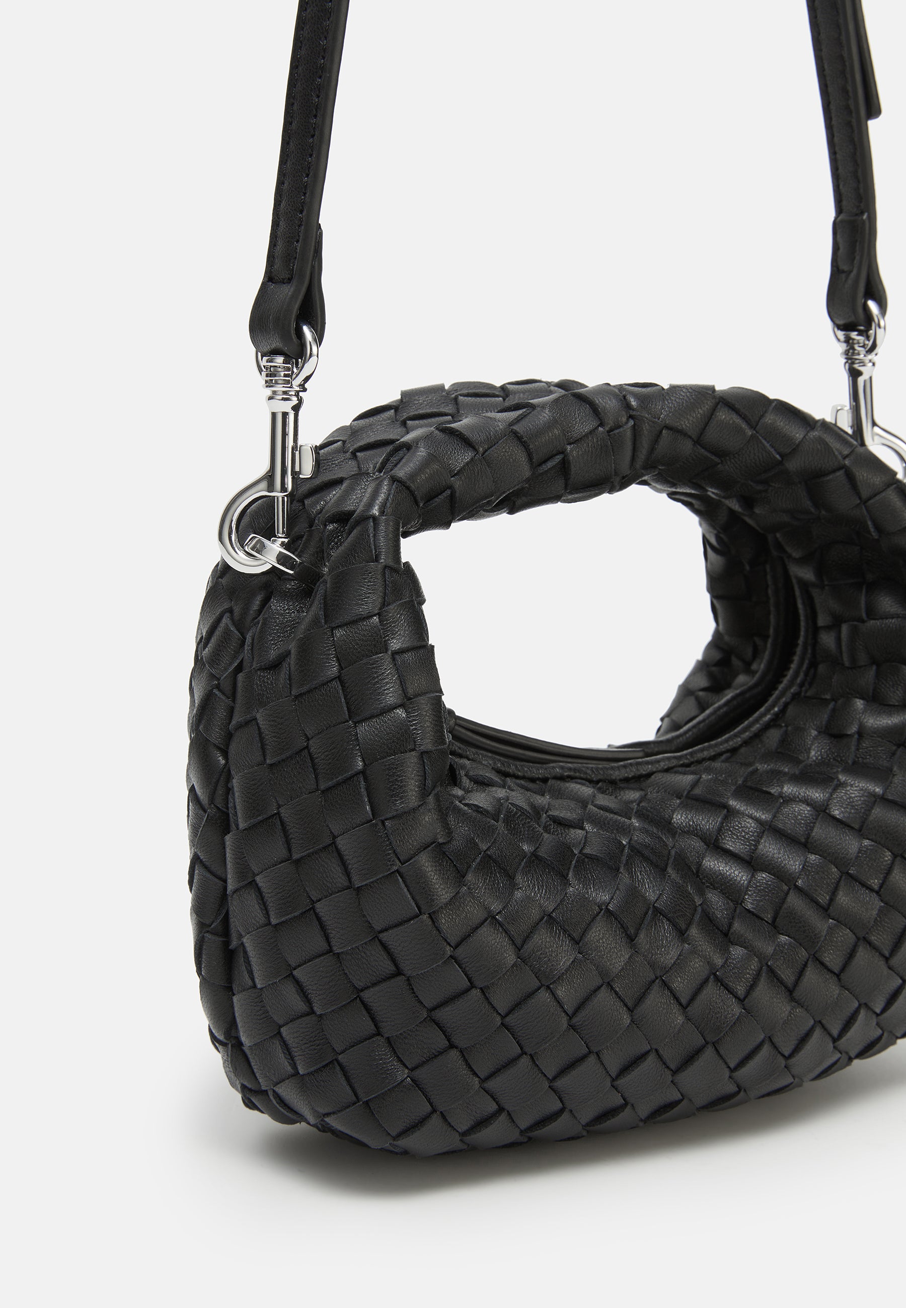 GRETA MICRO WEAVE SILKY