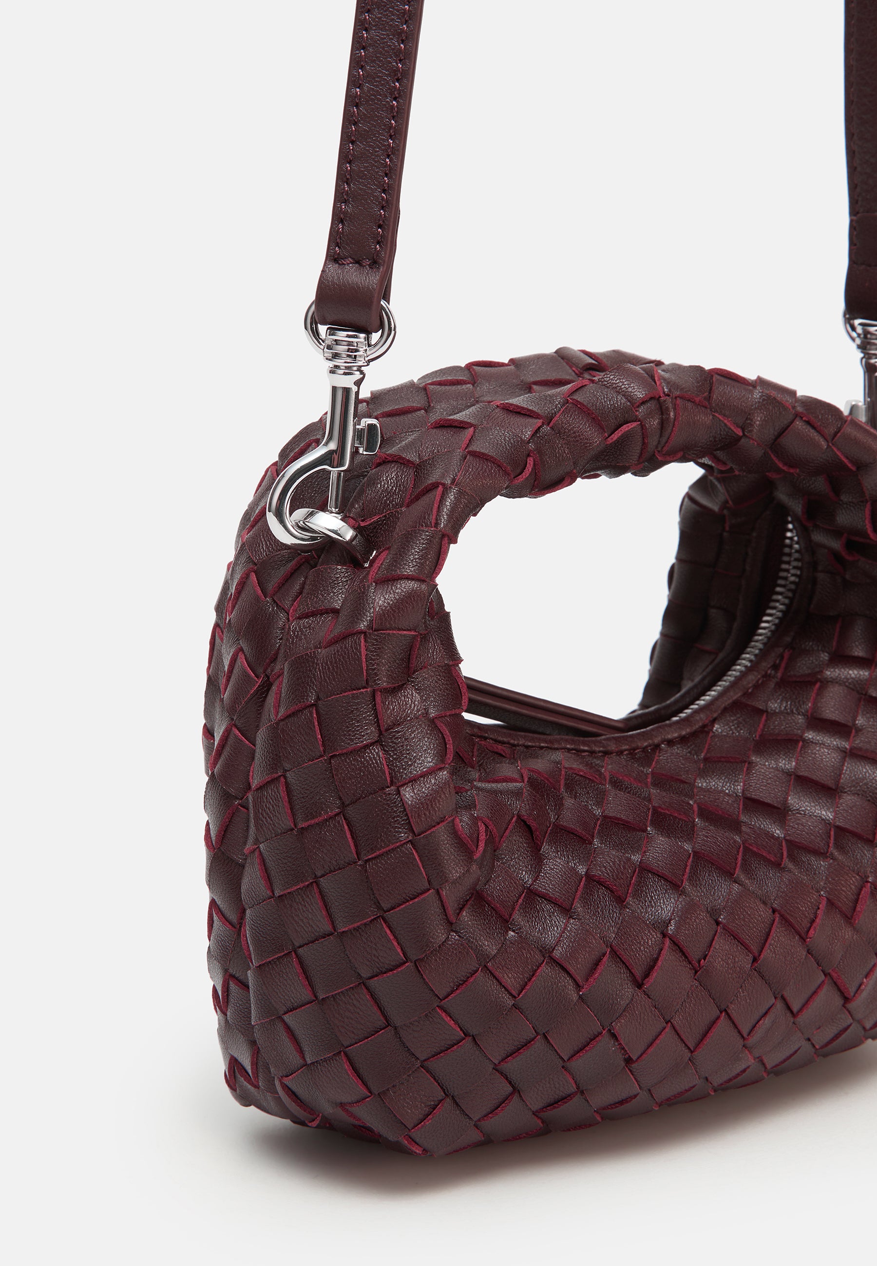 GRETA MICRO WEAVE SILKY