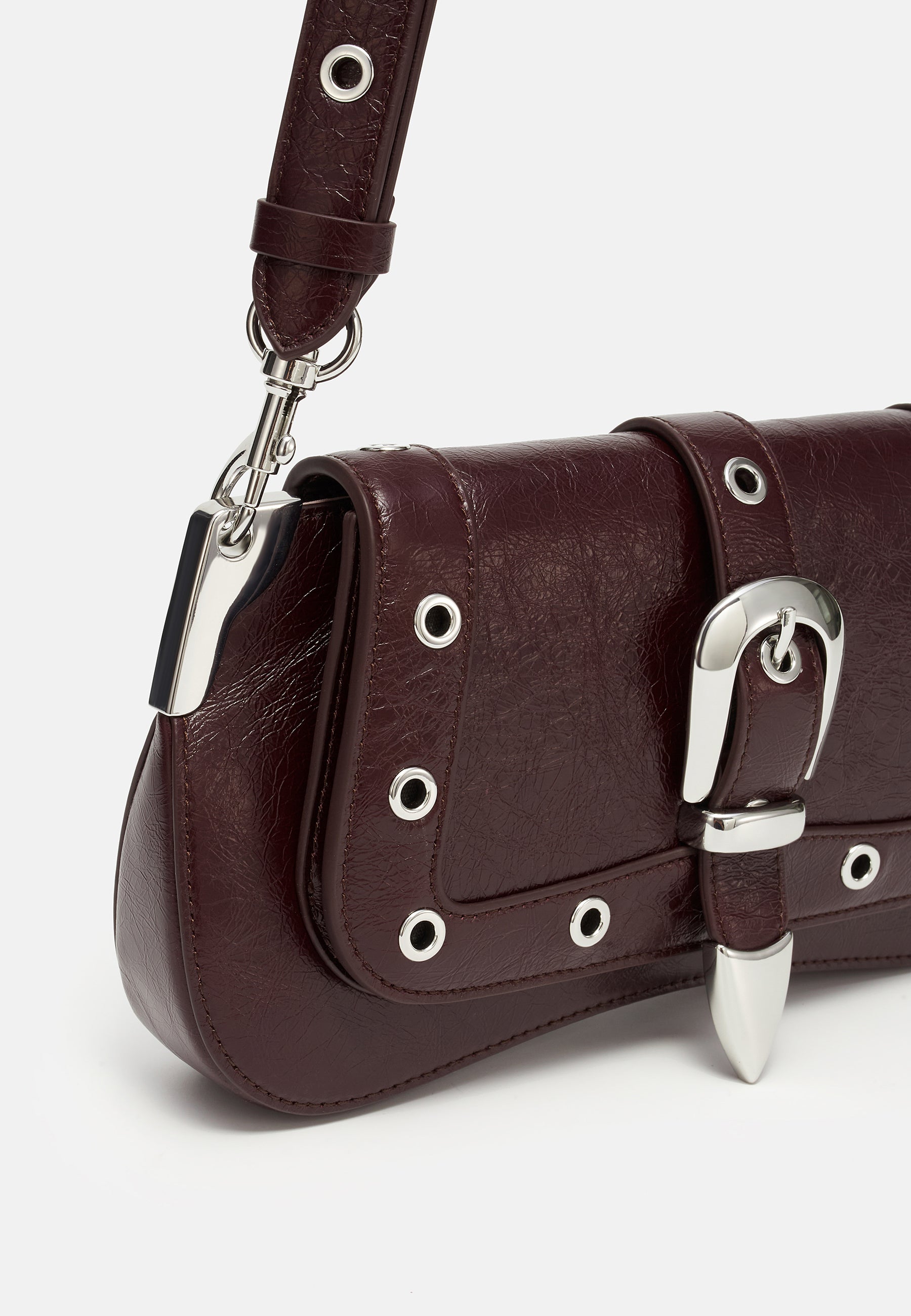 LUNA RIVET GLOSSY