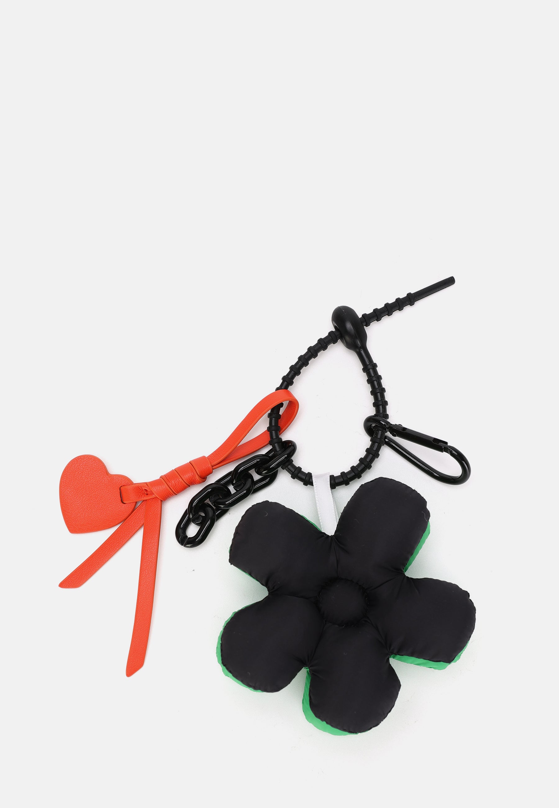 PUFFY FLOWER CHARM