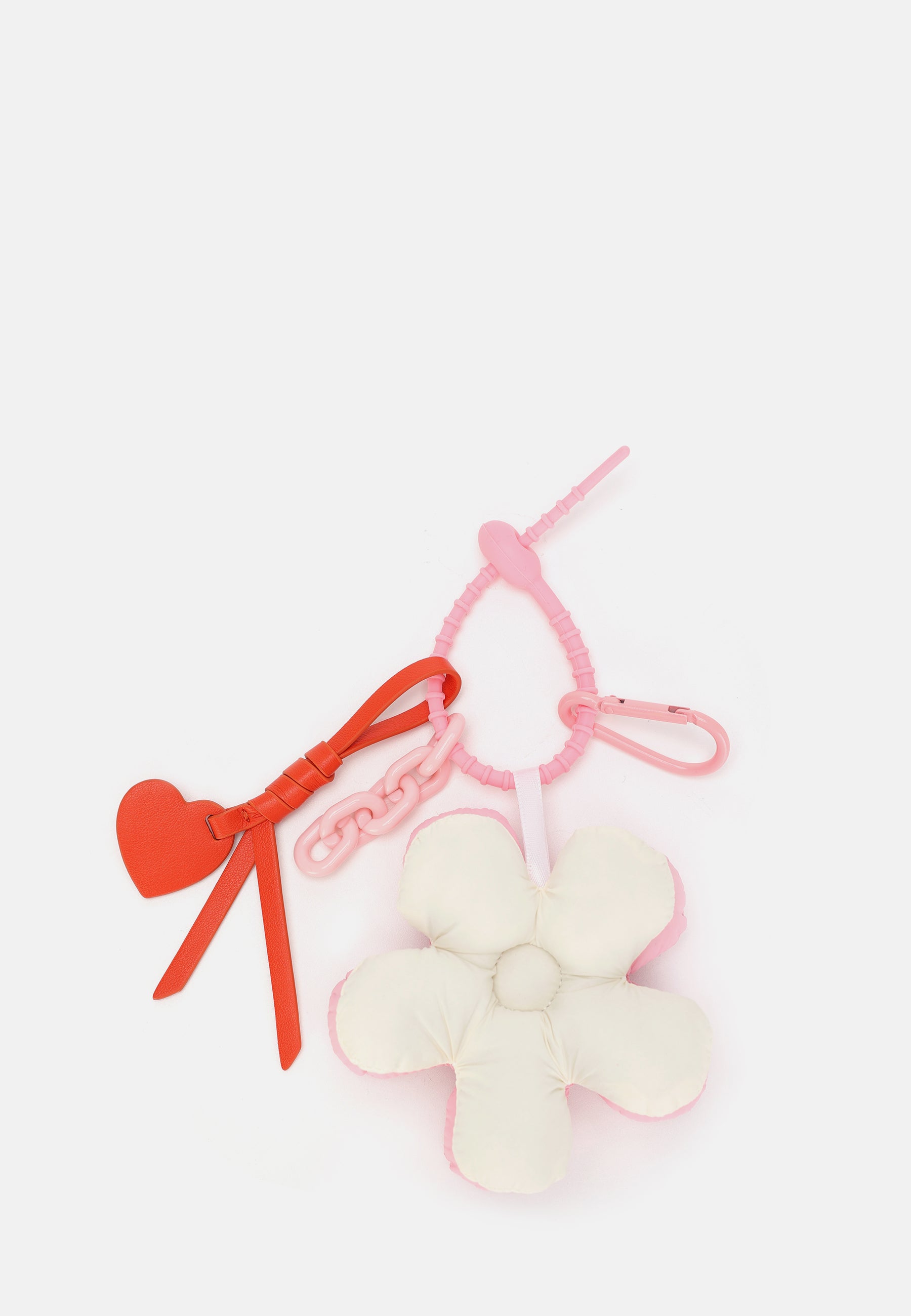 PUFFY FLOWER CHARM