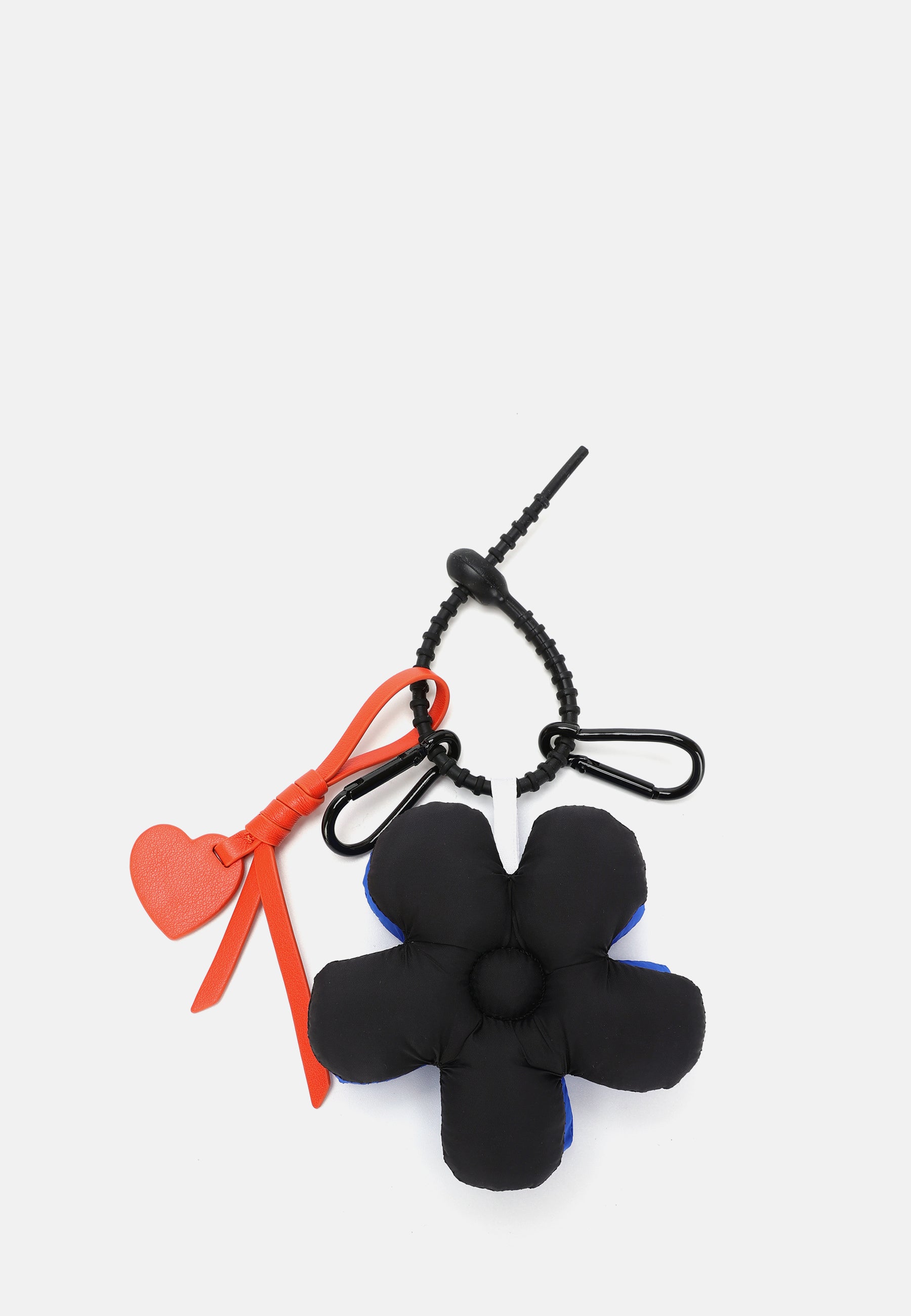 PUFFY FLOWER CHARM