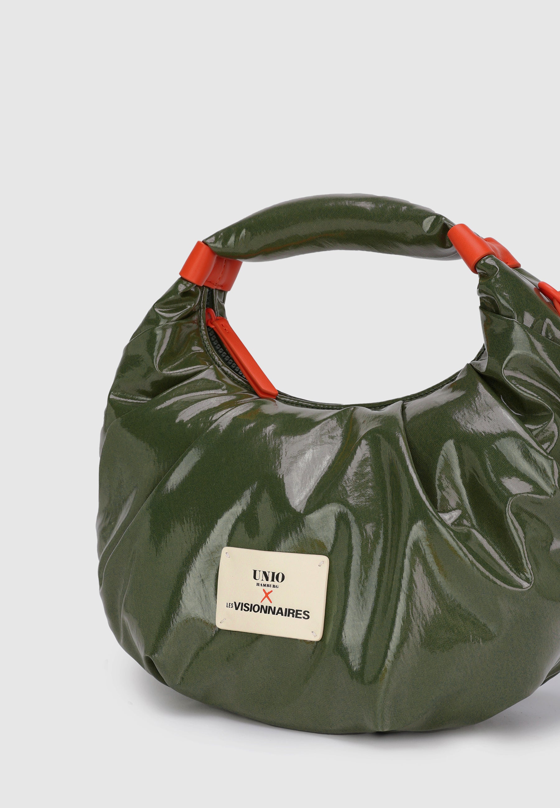 UNIO KITZBUEHEL S LACQUER