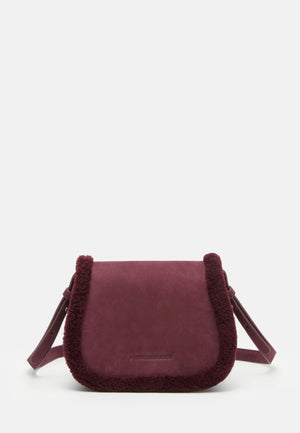 mid-aubergine