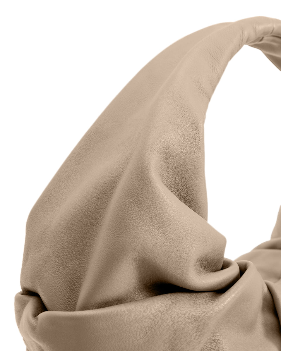 GRETA SILKY