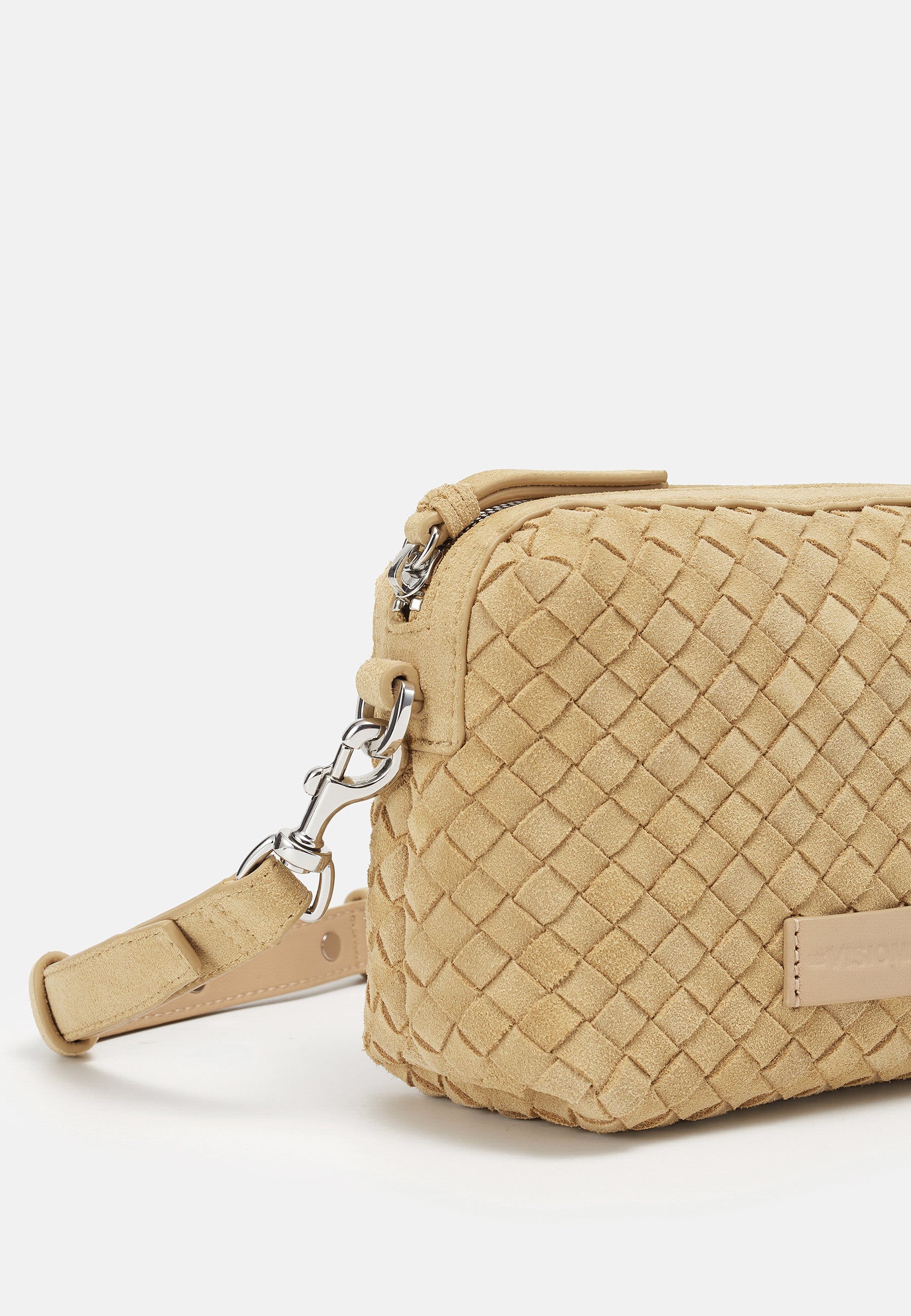 LYNN  WEAVE COZY