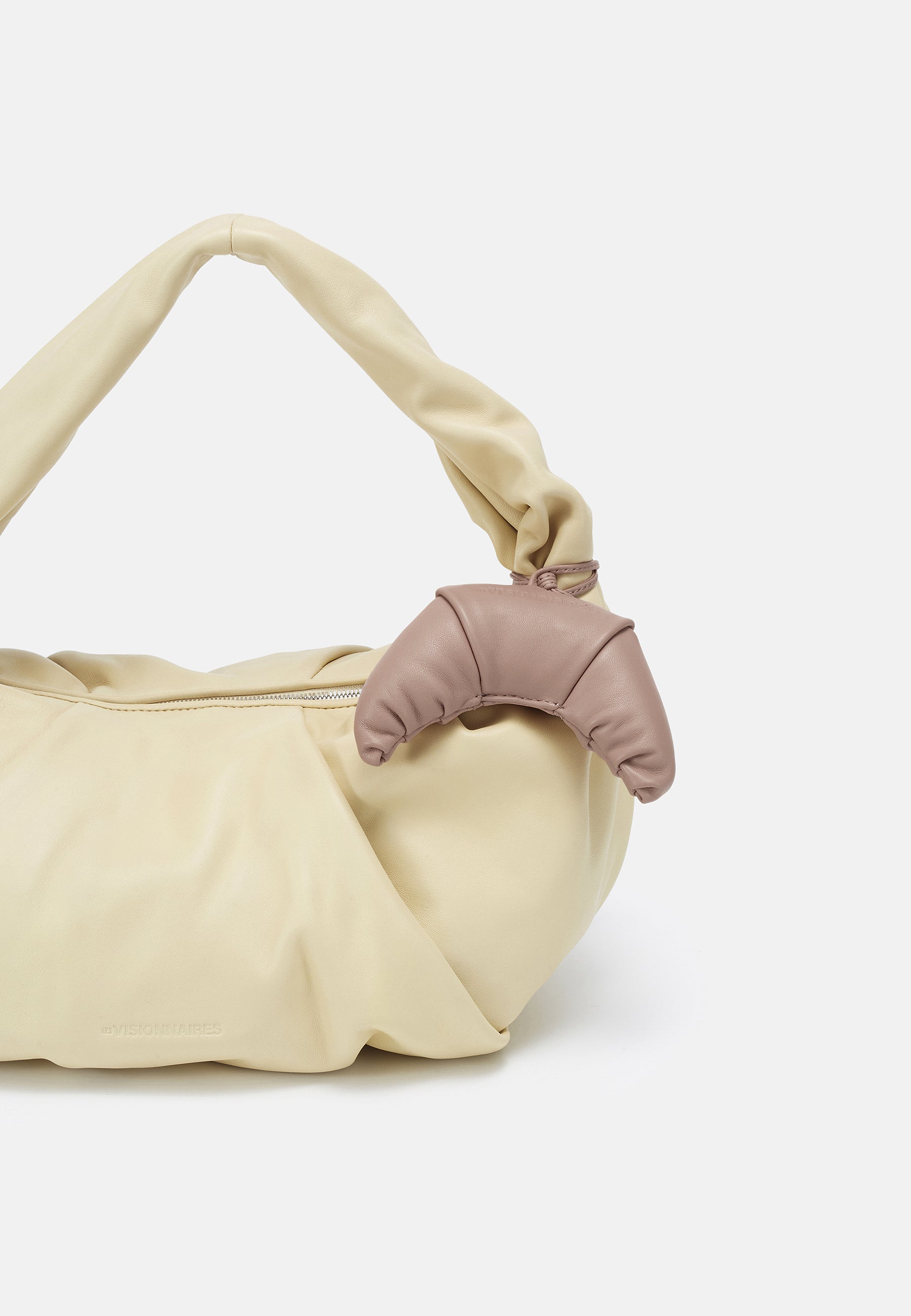 CROISSANT CHARM SILKY