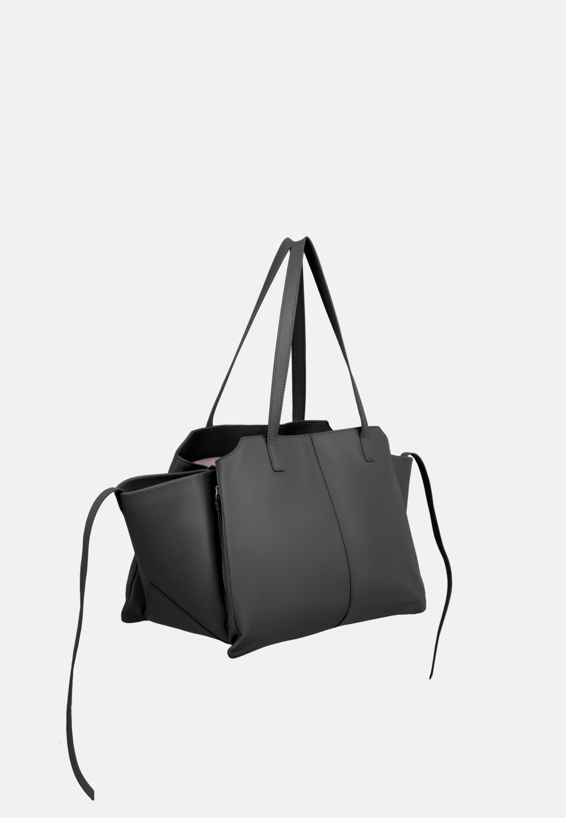 LENA L ESSENTIAL